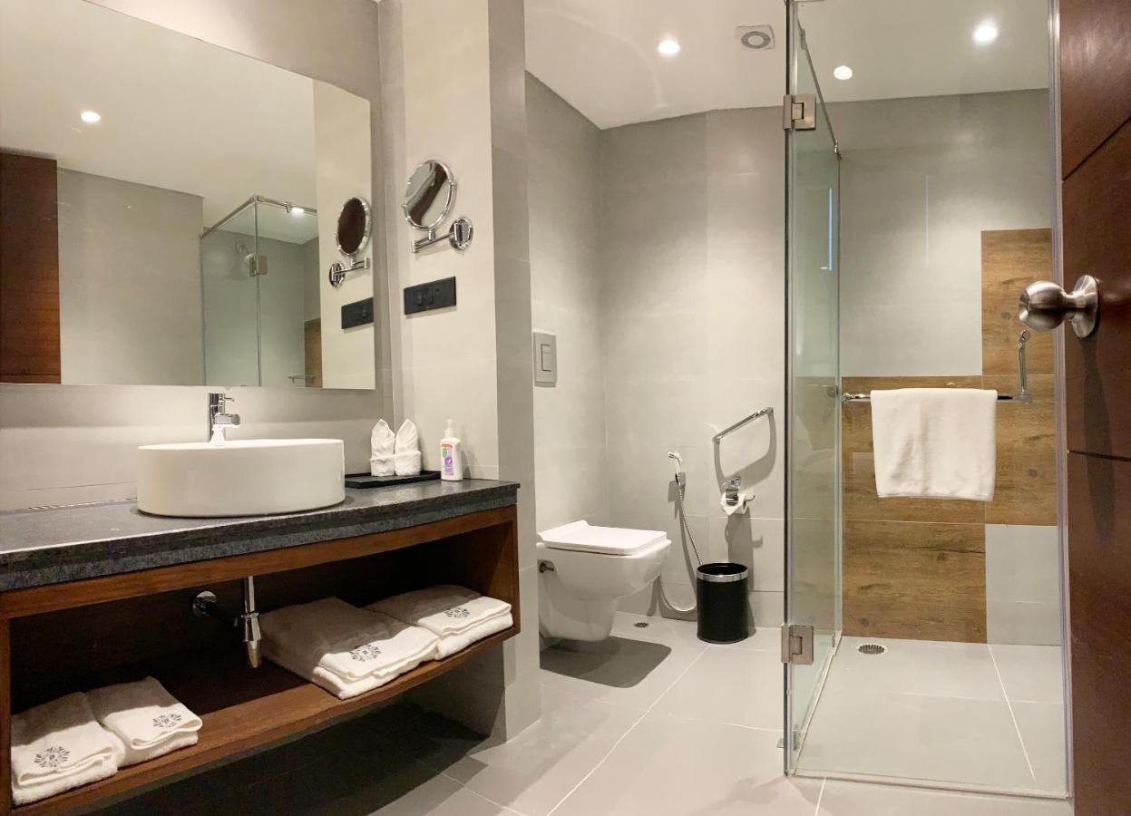 The Rosefinch Sarovar Portico Bhīm Tāl Exterior foto